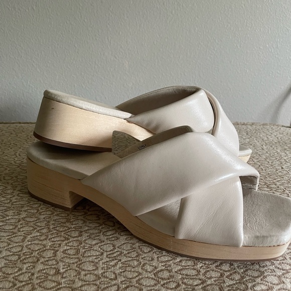 Sanctuary leather slides 9.5 - Picture 2 of 7